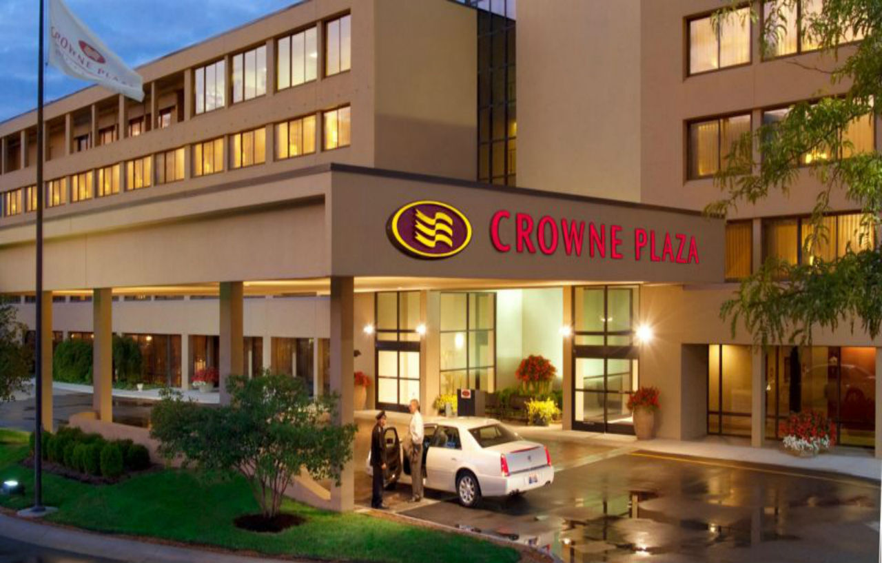 Crowne Plaza Indianapolis-Airport, An Ihg Hotel Exterior photo